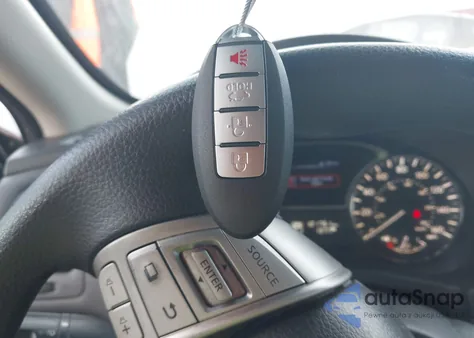 2015 Nissan Altima 2.5 S z USA, uszkodzony, nr VIN 1N4AL3AP9FC175319